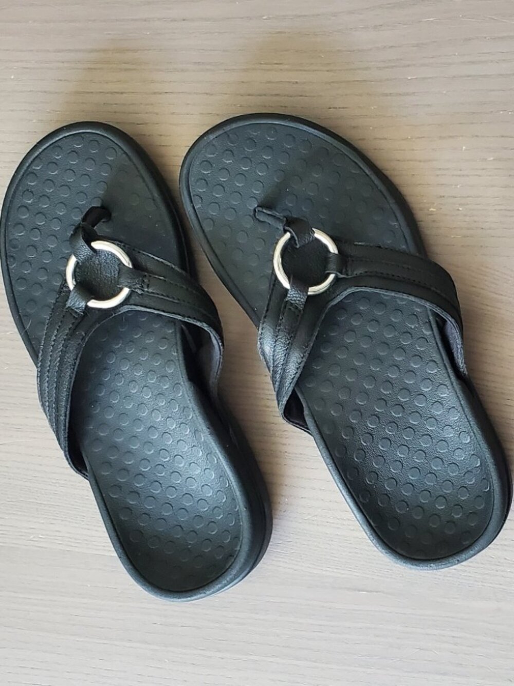 Vionic Aloe Tide Leather Sandals